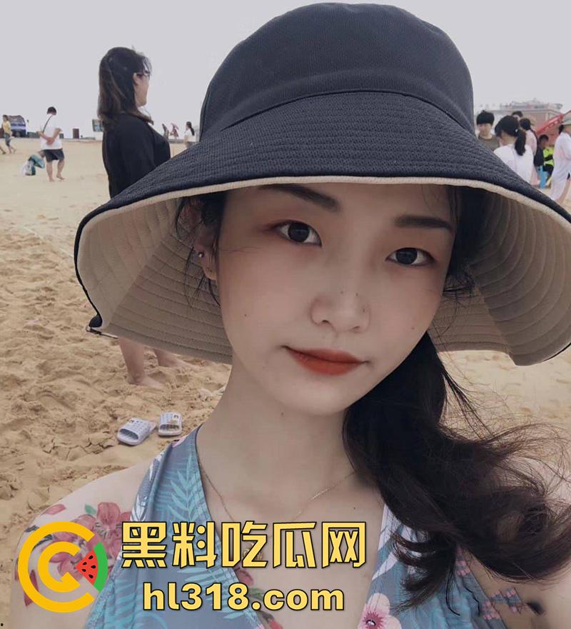 清纯颜值白富美【张欣玥】，表面富家千金背地里骚母狗一条，给主人深喉吃屌淫靡喘息，大量不雅视图流出！-1