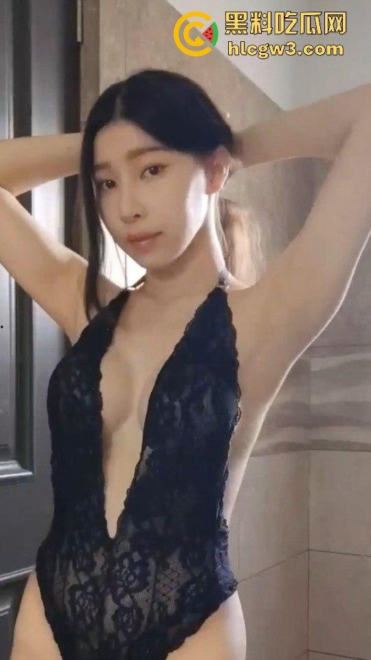 棒子前女团成员【朴秀慧】跳蛋塞逼裸舞视频泄密，专业舞技加上骚浪自慰，一边跳一边玩得爽到飞起！-3