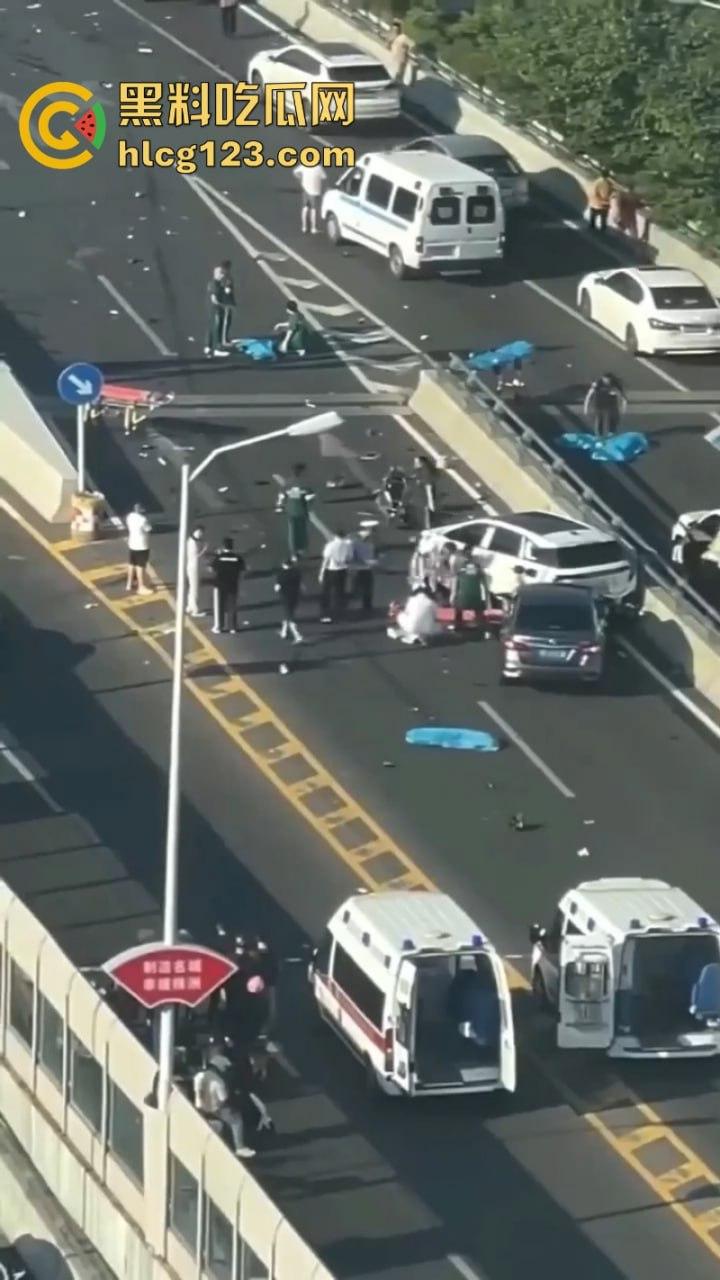 突发事件！6死7伤 湖南株洲芦淞大桥发生一起多车相撞交通事故致！-9