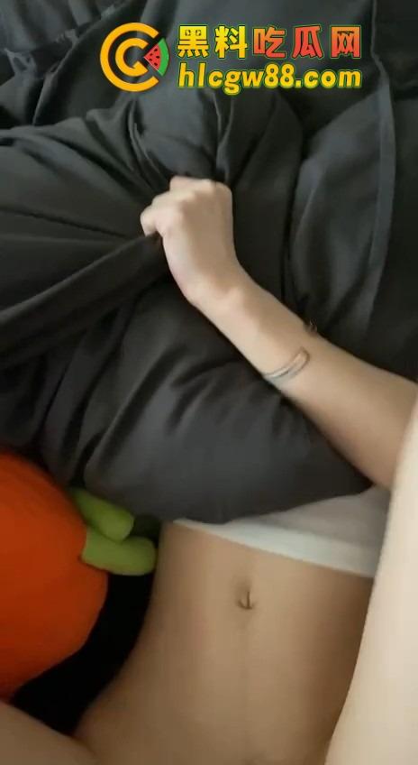 回忆总想哭『思思』是我吃她住她草她的女人，也是我这辈子最舍不得的一个人，离开后才知道什么叫错过！-9