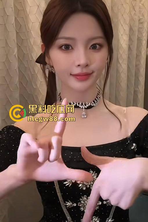 【杨超越】抖音直播意外走光露出乳头，看不出来呀奶头这么大，出名前肯定不少约 给瓜友们放福利-6