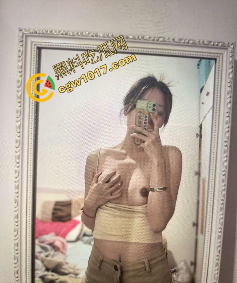 上海应用技术大学爆炸性丑闻!【王肖莉】包养艳照惊天曝光,多姿势性爱,骑乘扭腰压榨,尖叫不断!-4