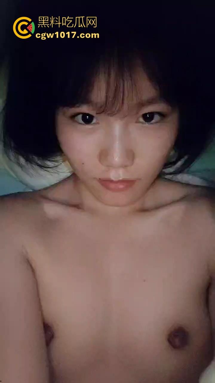 瓜友投稿!四川文化传媒职业技术学院【黄翠莹】真实女友自拍投稿,给所有人看看这骚货在网上有多骚多反差!-8