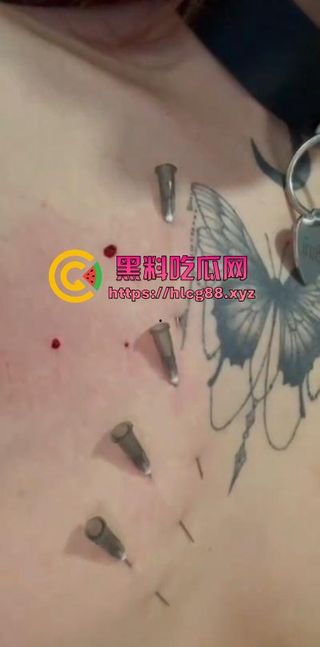 南京亚文化骚货『田凝熙』操贱无敌，外网卖白虎逼照玩非主流，针扎奶子自残血流成河！-18