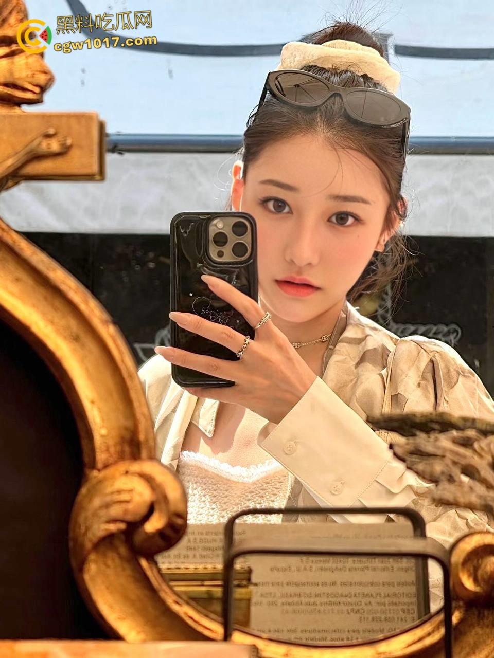 约炮大神【深情小K】，最新约操豹纹油光黑丝小网红，跪地口交深喉，多姿势无套猛操骚穴，淫叫连连！-2