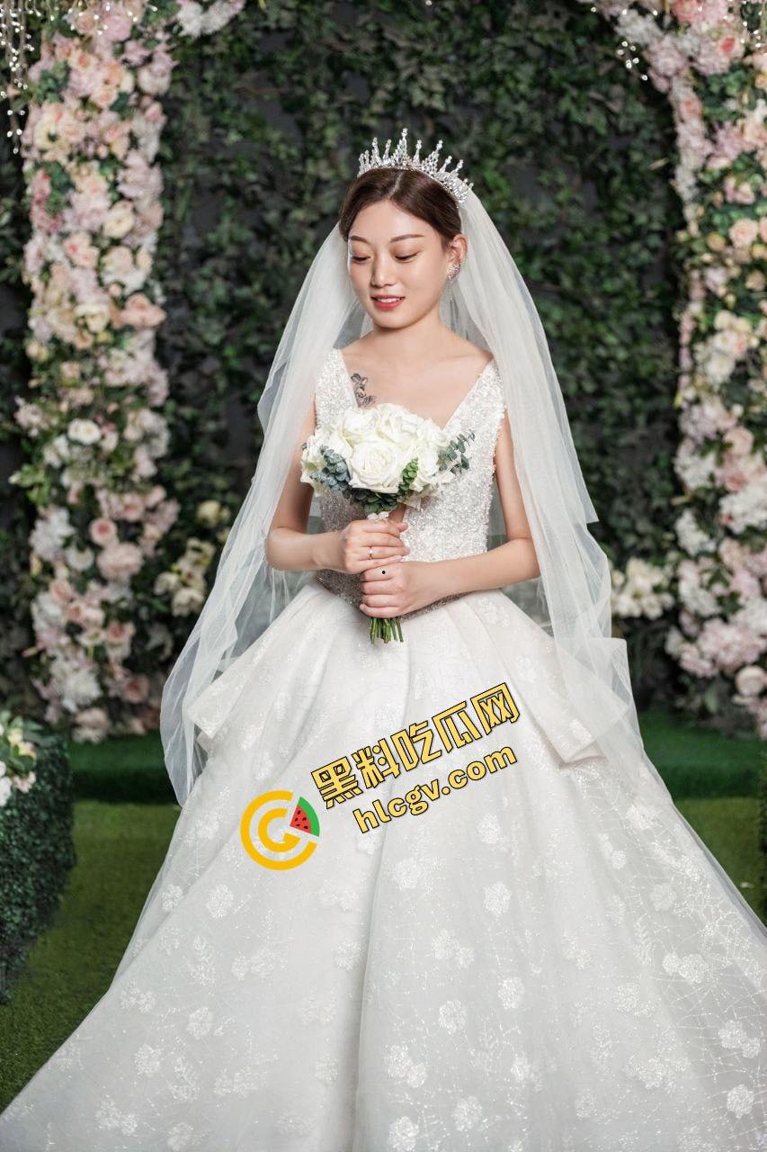瓜友独家投稿曝光!黑龙江已婚少妇 台球助教『赵雪婷』出轨老公约炮单男!极致骚贱!-7