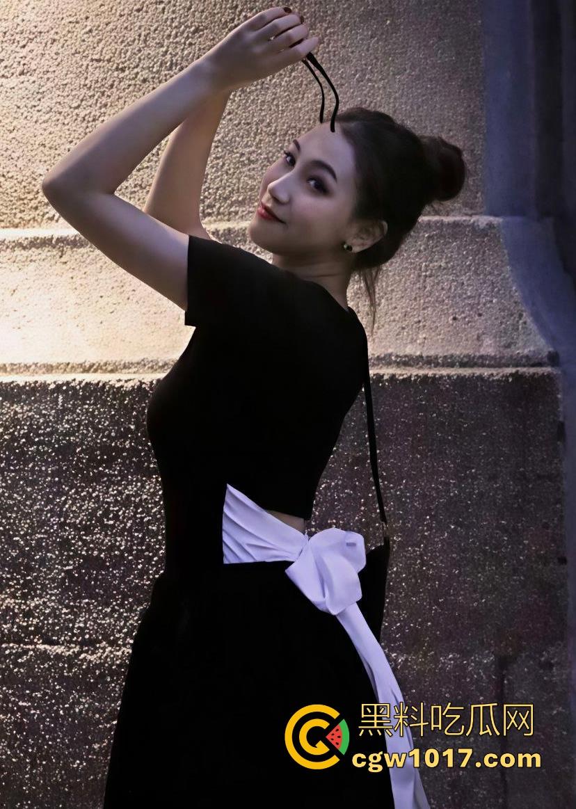 神秘穆斯林少女做爱视频曝光，曾经以为最保守的中东女人，没想到是最骚的，骑乘吐舌熟练的让人惊讶！-1