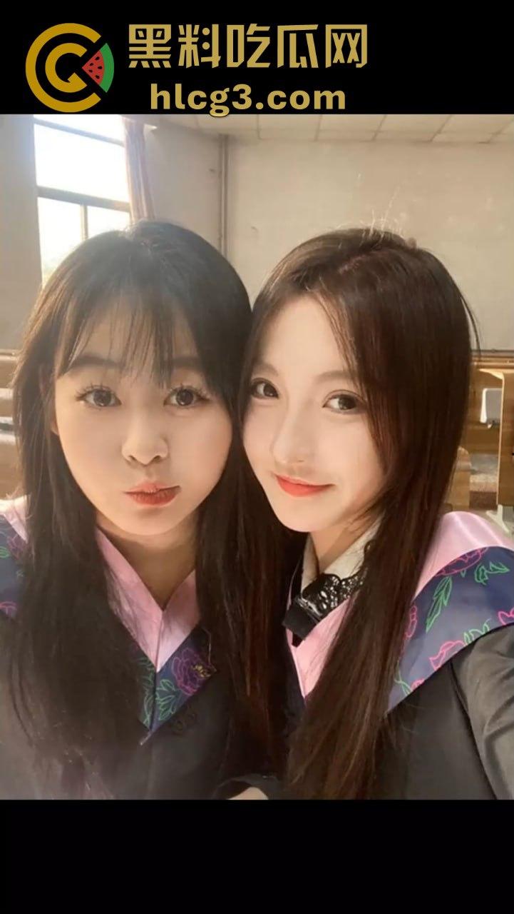 西南大学校花穆诗曼QQ裸聊泄密，性感水手服约炮内射视频曝光，直击她的淫荡一面！-2