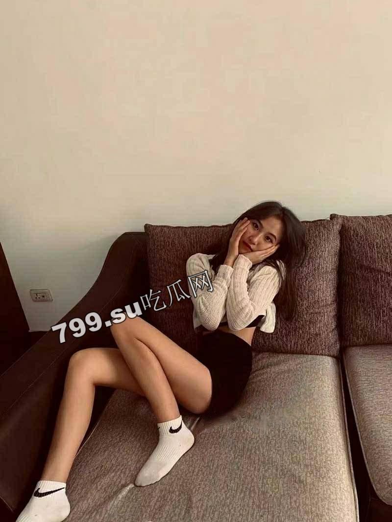 云盘泄密！超高颜值 极品身材 清纯学生妹 与男友啪啪自拍视频被流出-2