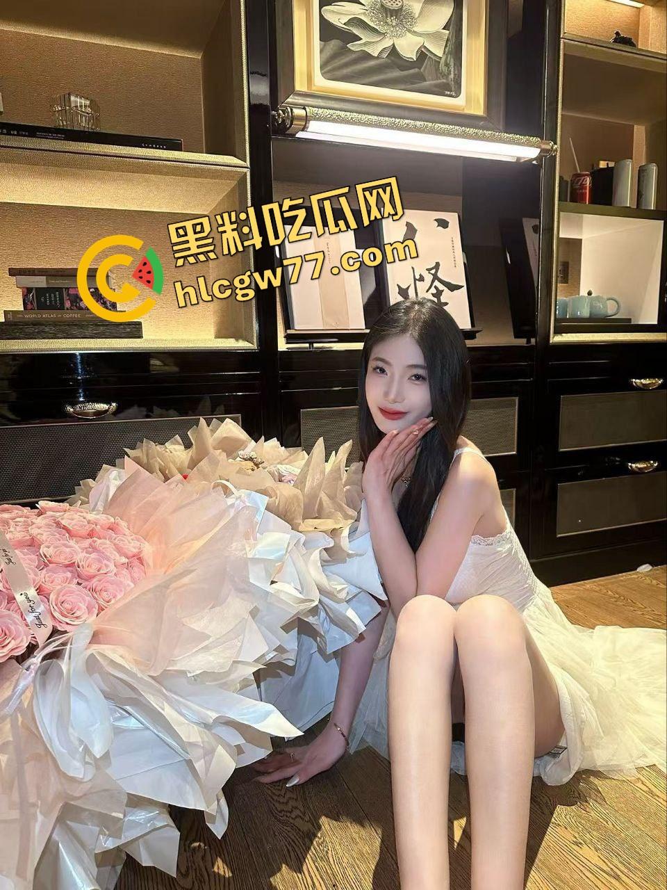 秦皇岛调教大神把JK学生妹从口交小白训成舔棒狂魔,一开始说不会含,结果舔着舔着求射嘴里!-2