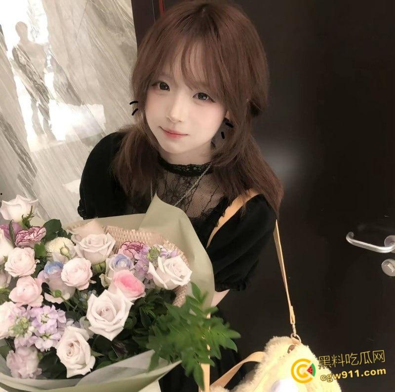 抖音340万粉网红【少涵】自曝猛料，男友伍六七出轨操女粉，无套内射女粉为其打胎，做爱视频曝光实锤无疑！-4