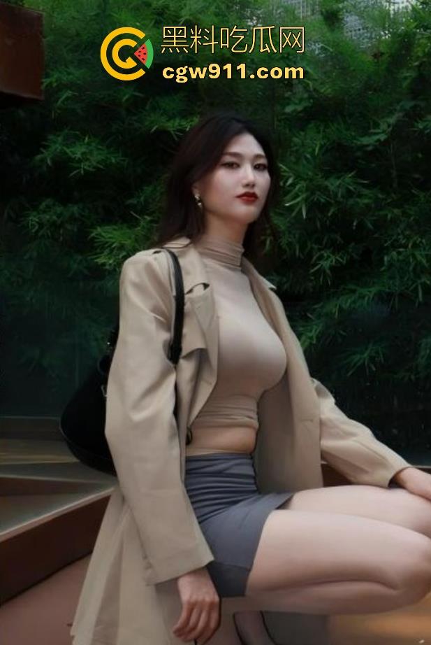 海角乱伦！姐姐化身淫娃荡妇跨市送逼，放纵刺激下淫叫不断，全程骑乘榨精，狠狠操烂骚姐的嫩逼！-2