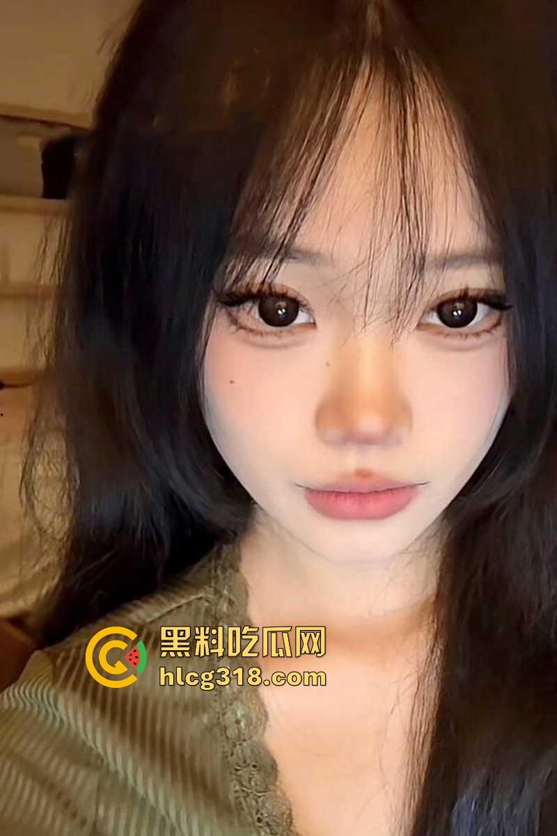 UCL硕士留学生【苏雯琪】高颜值巴西牛排被白人男友疯狂抽插视频曝光 激烈大战白浆流一床！-2