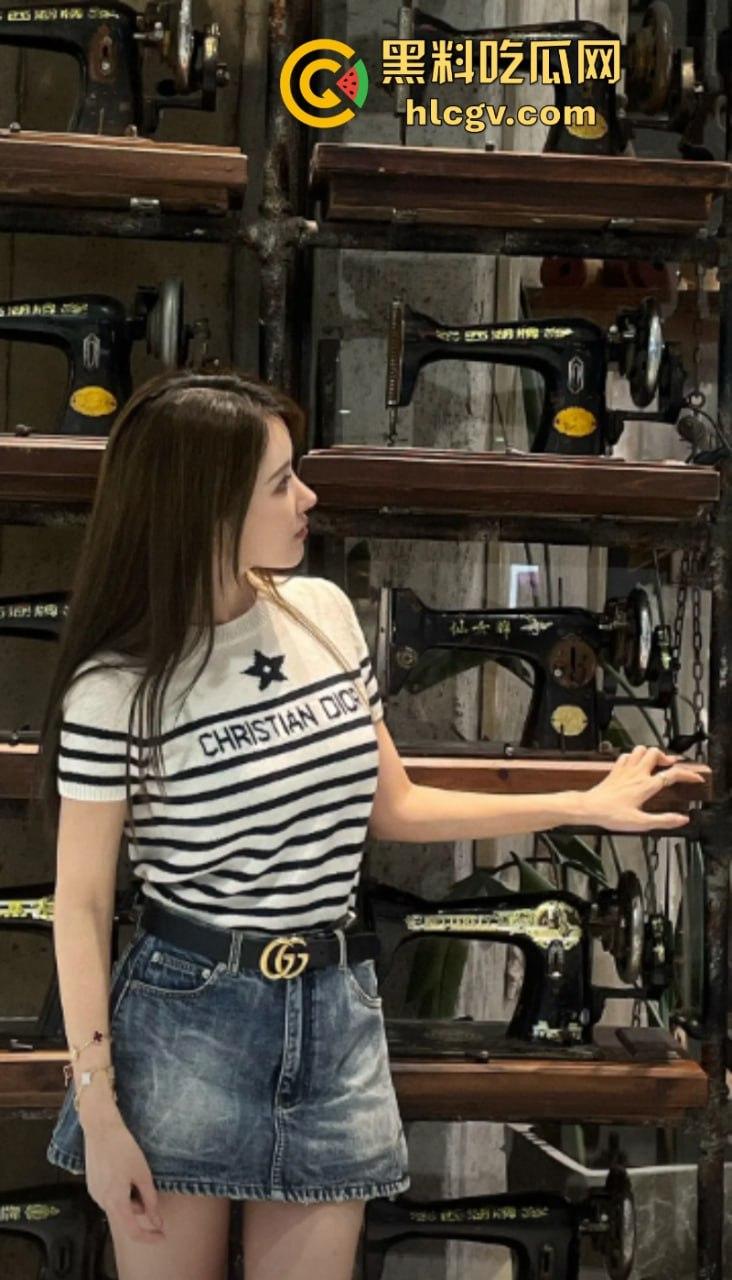 快手千万网红【二子爷】家暴出轨 潜规则偷吃女徒弟蓝牙 老婆曝光女徒弟给师傅深情口交视频！-13