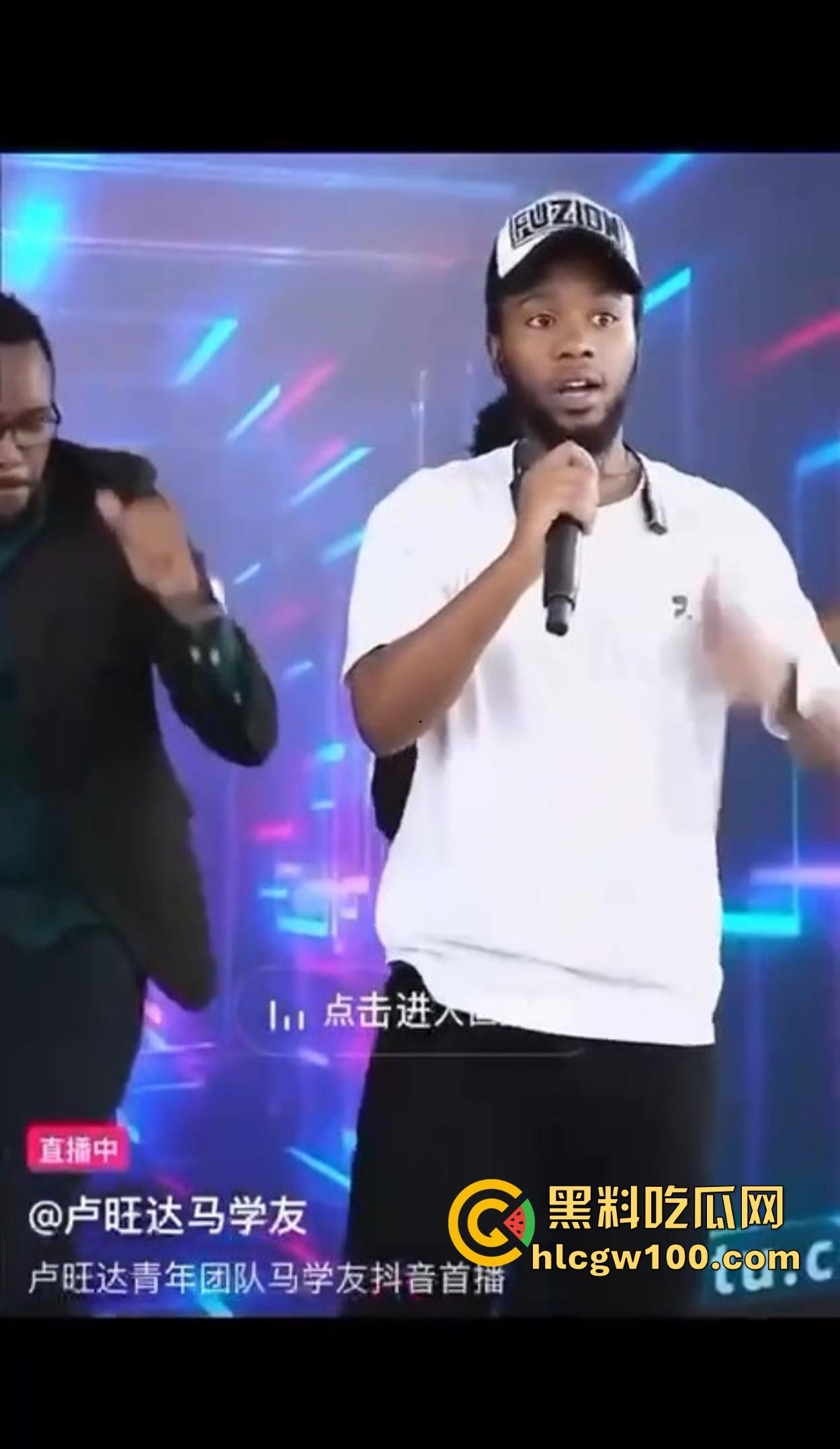 抖音简直成了精神病集中营，妖魔鬼怪齐聚，为了流量全靠抽象，互联网这味儿真是越来越难平了！-10