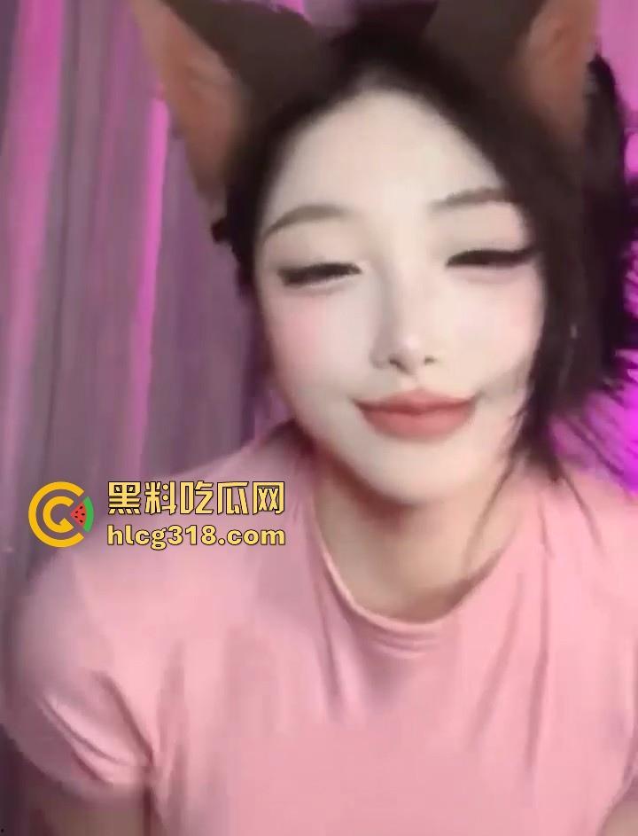 抖音极品网红【mini蛋儿】付费视频曝光，顶级性感尤物，巨乳翘臀热辣骚舞，蛇蝎腰扭得勾人心魂!-8