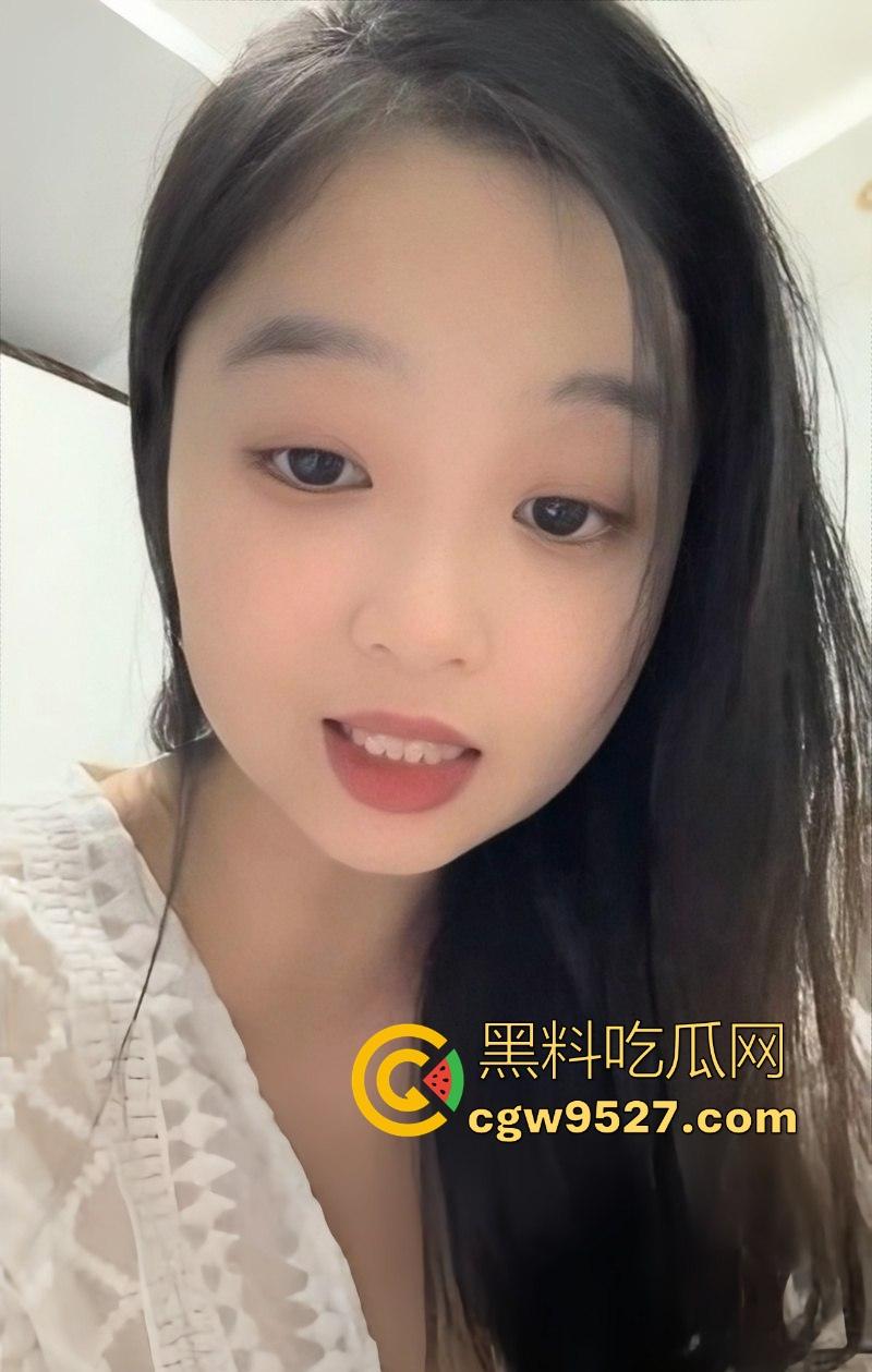 公司超骚女前台，D奶巨乳肥美大鲍鱼，办公室玩跳蛋不过瘾，跑去厕所自慰，白浆直流，骚态尽显！-2