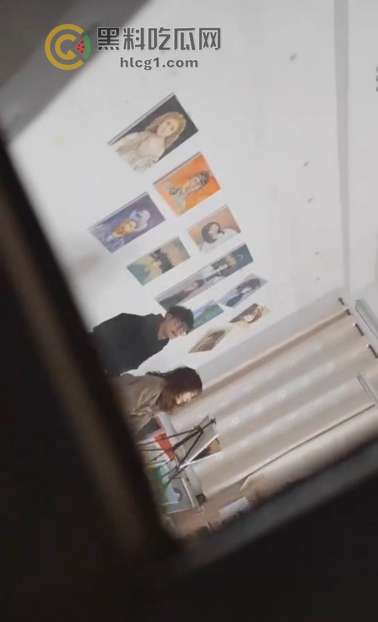 画室半夜激情野战！大学生大胆打野炮，被同学意外拍下流出，校园群炸锅！-4