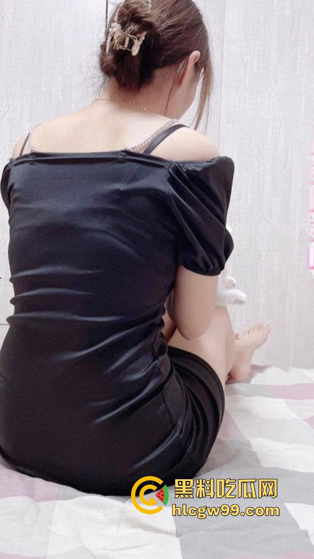 大神强奸美女邻居，NTR少妇当着孩子面娇喘求饶，誓不让老公再碰，声称老公是个废物只为做我的吞精工具！-18