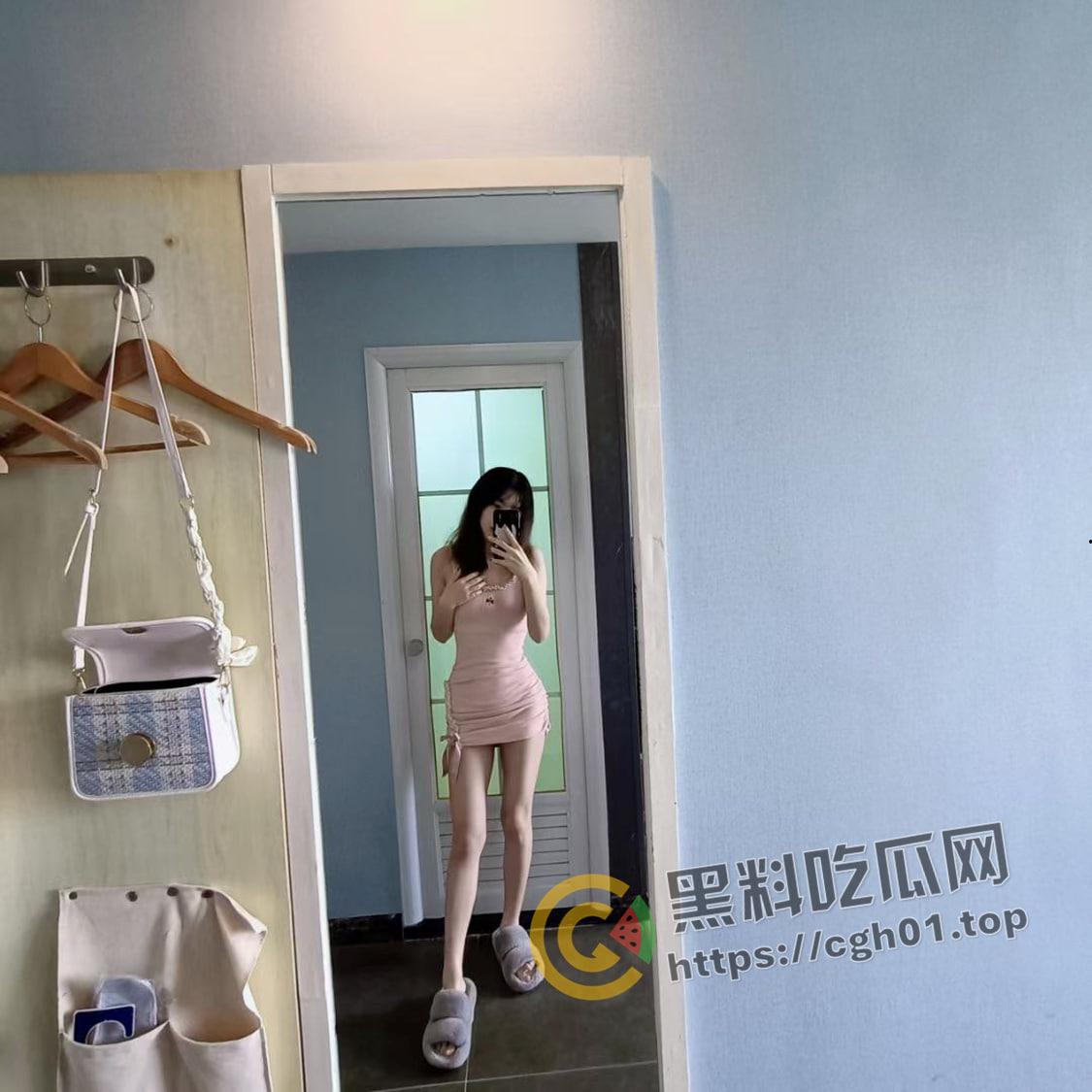 烟台理工学院母狗【安兆晨】反差婊装清高 叫声又浪又骚 自慰揉奶子勾引男人视频被流出-19