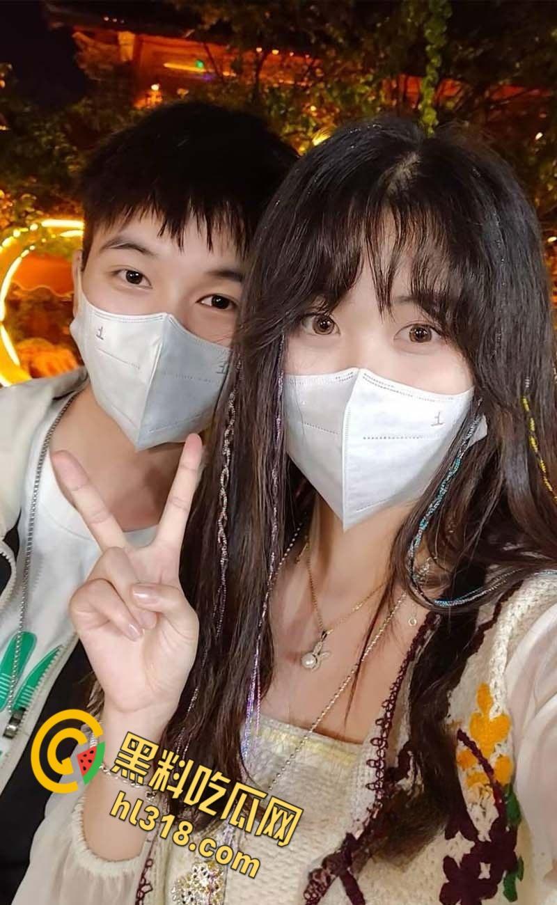 宜宾厥溪镇渣女【谢欣芮】，背叛男友酒店约炮，金主主打一个调教性爱，爽到高潮娇喘抽搐，全程浪叫不断！-1