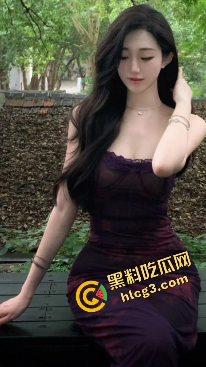 抖音爆红空姐『白天翱翔蓝天，夜晚专宠大哥』，私密视频，线下真实激情，双重身份被曝光！-15