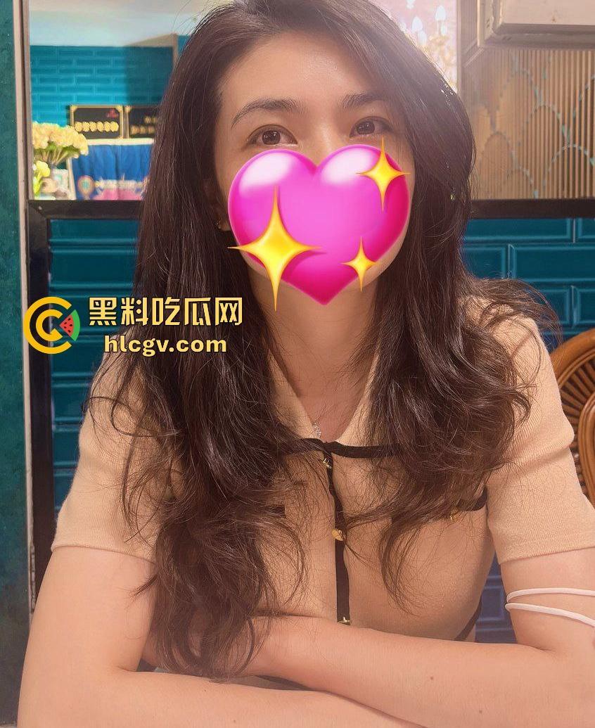 厦门极品御姐【夏青青】黑森林3P狂欢！骚母狗私拍曝光，姿势骚得让人顶不住！-6