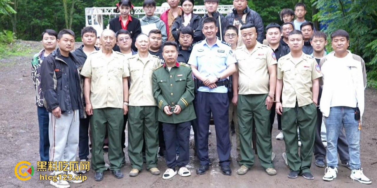 四平网红董叔「董政」惊爆塌房！与大奶情人在情趣酒店缠绵1小时连干3炮，粉丝心碎不已！-4