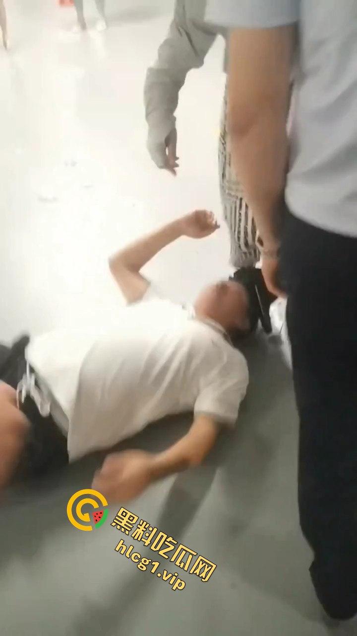 广东惠州惊现黑社会物业？网传物业放几十人围殴业主！-7