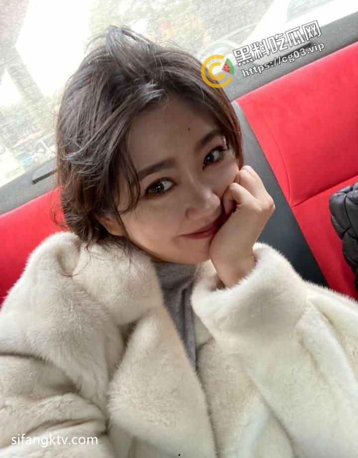 武汉大学周玄毅 教授与女学生聊骚被曝光 女学生杨帆性爱视图全集来啦！怪不得马薇薇会输，谁遇到这样的女人不迷糊呀-9