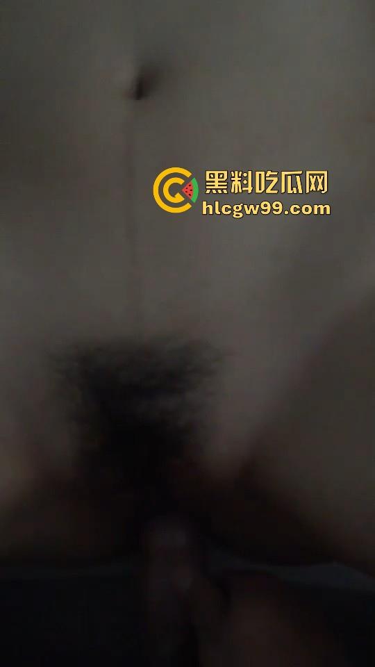 黑龙江哈尔滨医科大学反差女大【杨静】毕业分手后被渣男曝光泄密，娇喘浪叫又骚又主动！-4