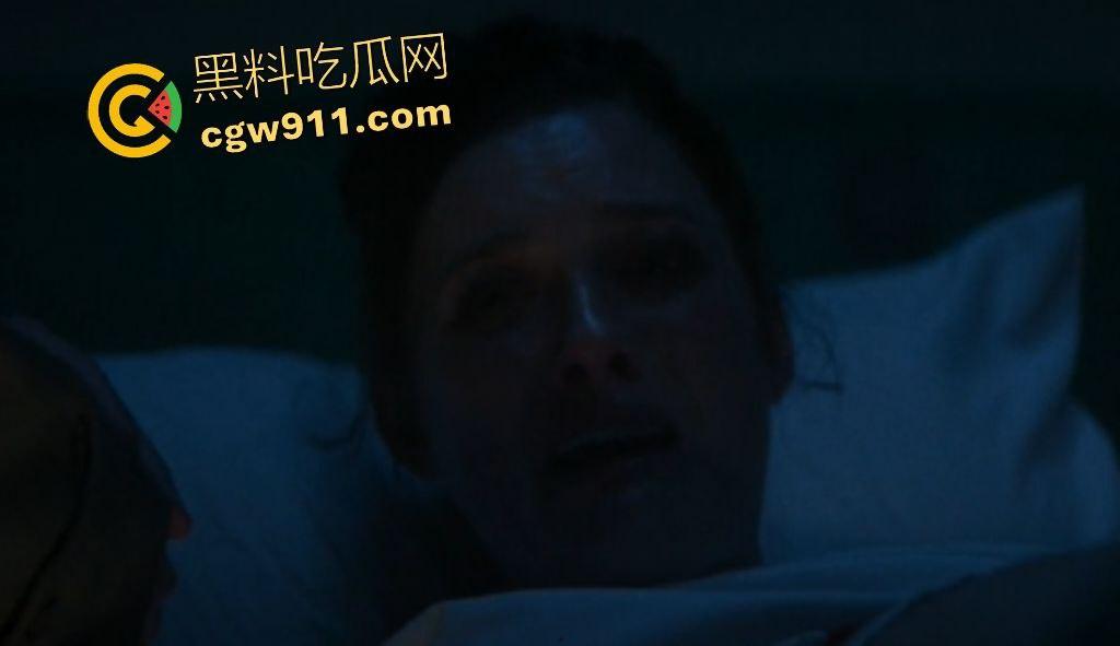 【招魂4】沃伦夫妇1986重返驱魔战场！斯莫尔家族恶魔肆虐，地狱烈焰吞噬惊魂夜！-1