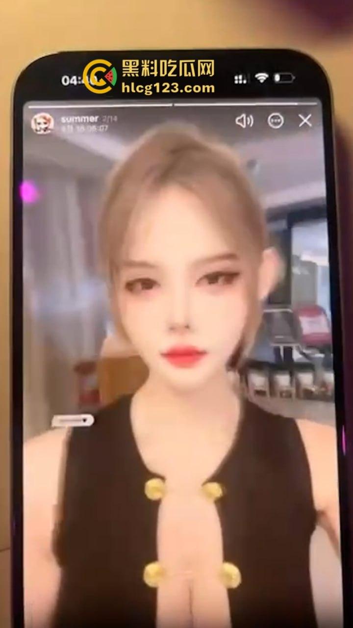 “再也不吃鸡巴了！”陪酒妹深夜出台被玩吐  同情又想笑 妹子有点可怜了-1