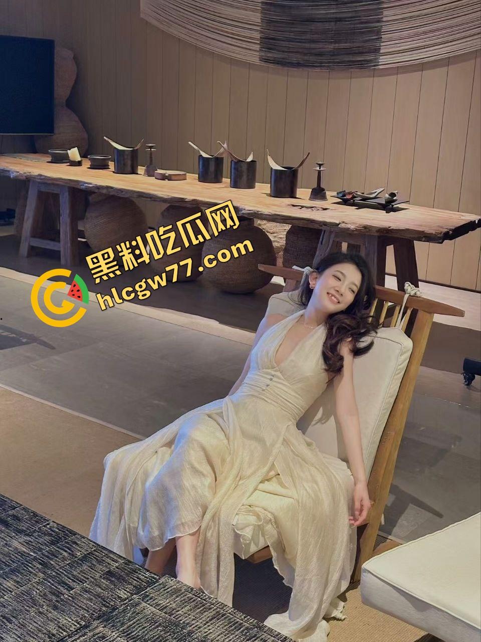 承德巨奶哺乳少妇放奶实录曝光！两颗大奶子胀得发亮，乳白喷涌不停，全程看得人鸡儿发胀想上手！-4