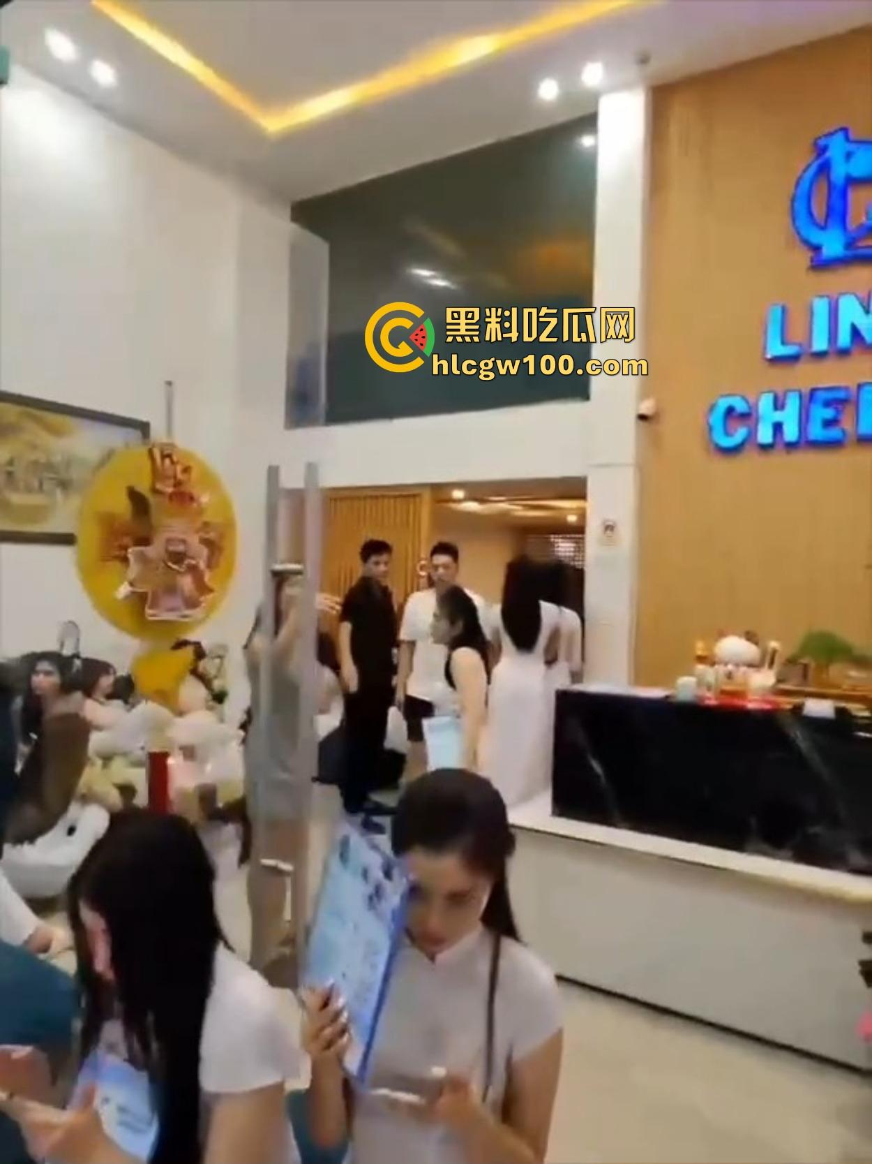 泰国mini版天上人间，选美店小姐姐个个顶级骚货全场嘎嘎乱杀，国内要有这配置就直接起飞了！-2