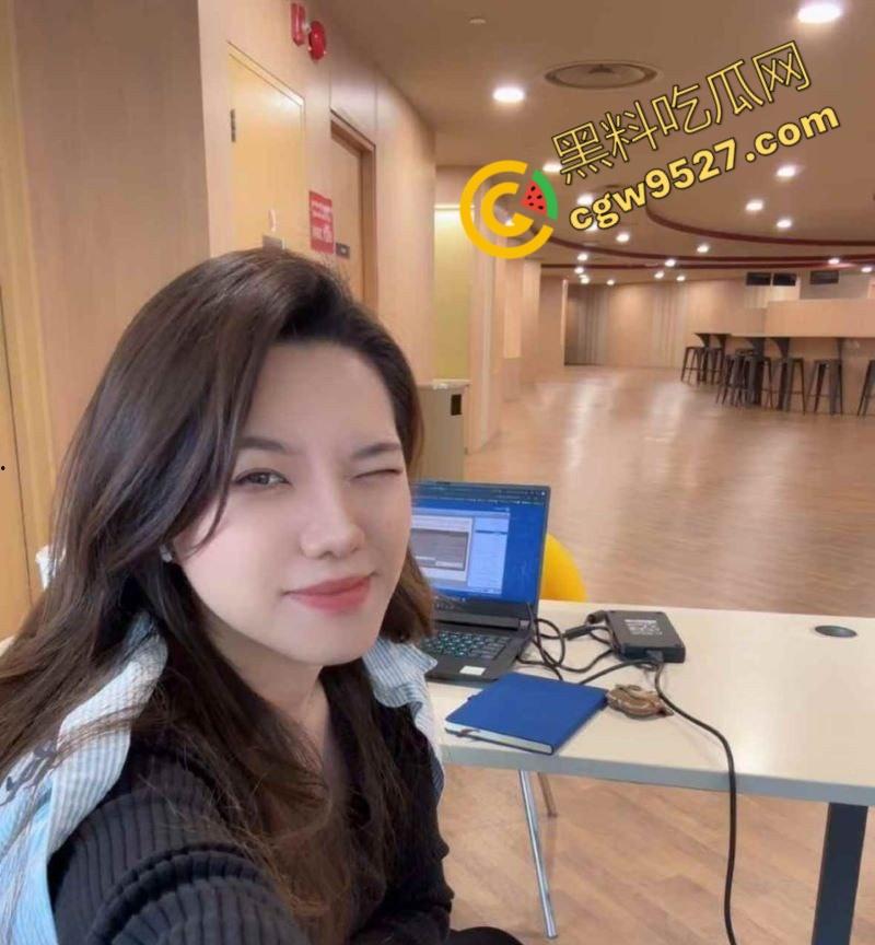 美女学霸储冬瑶堕落为金主圈养母狗！从农村到都会，她一步步沦为资本俘虏！翘臀被爆操，全网疯传-1