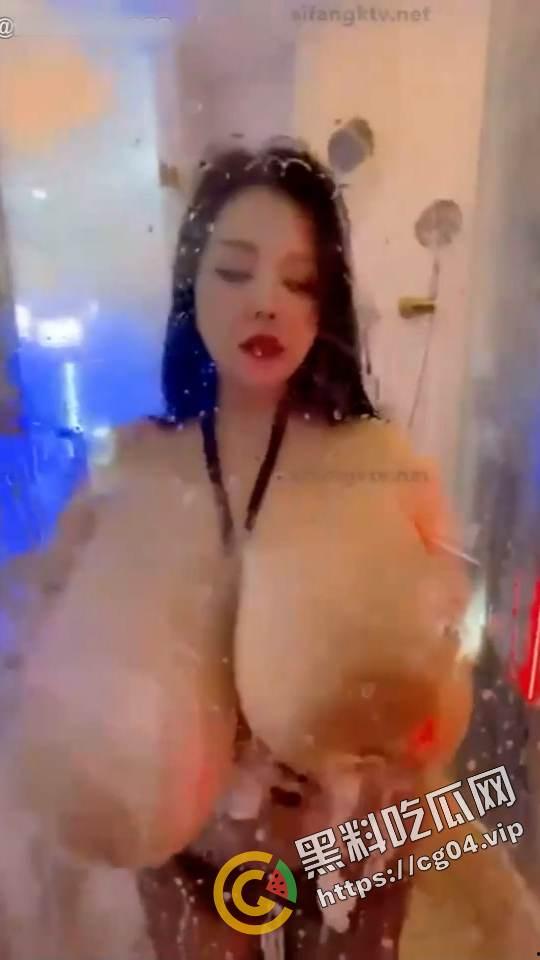 超级巨乳！沪上名妓 巨乳嫩妈 刘诗燕 抖音20w 推特10w粉丝 背地里在推特做鸡  开婚庆公司为卖淫打幌子-6