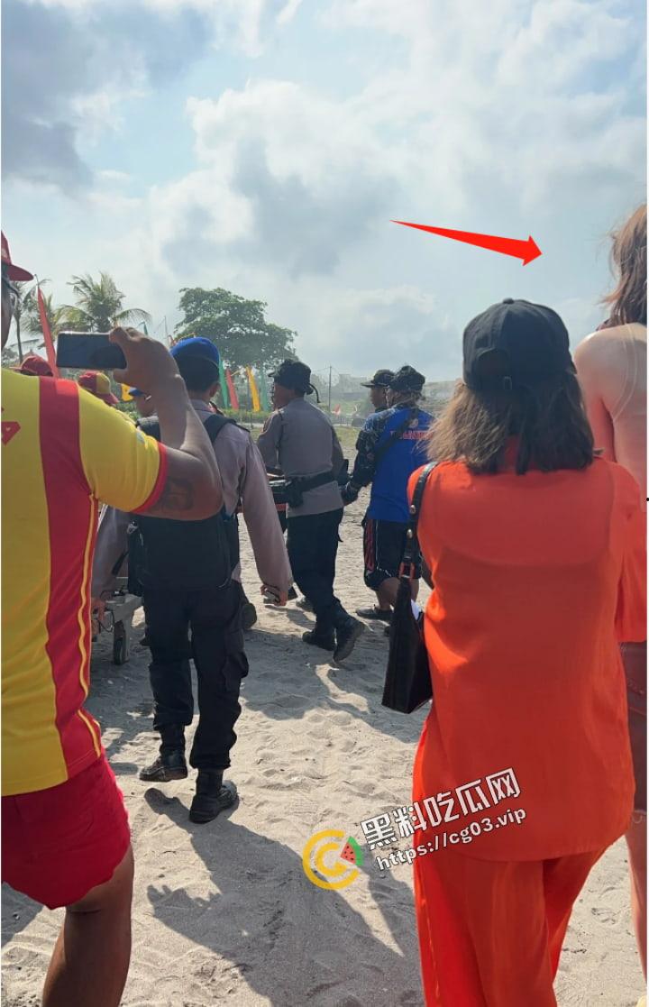 【卡琳娜】痛苦回应事发经过【仲尼】巴厘岛溺亡 生日变忌日  搜救现场画面曝光-9