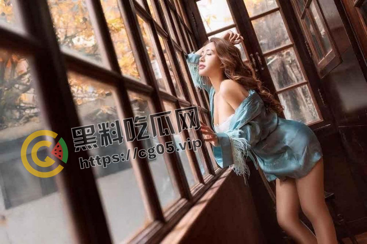 抖音网红【vivi】被金主包养骑乘做爱视频流出 穿着情趣内衣被爆操 和抖音上文静美女强烈反差-6