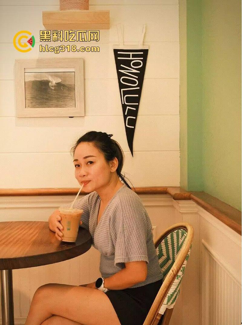 品味极品性感熟女，上演顶级人妻的诱惑，肛交口活样样精通，高能高燃场面应有尽有！-1