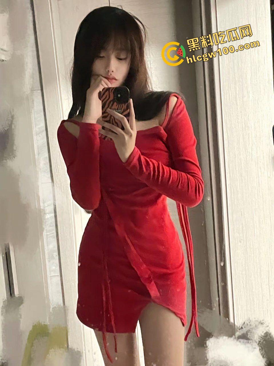 广西南宁淫荡人妻反差母狗【李静婷】榨精肉便器性生活一天，狗链SM后入骑乘淫荡性爱！独家流出！-4