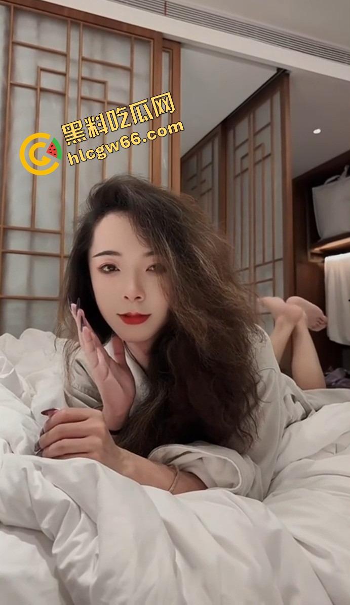 北京现役美术女老师【芝士】被操到全身颤抖，小哥哥憋了七八次精全射她体内，干完全身失控像电击！-6