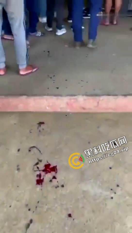 现场画面 ！菲律宾学校爆炸事件救援现场 血肉横飞 遍地鲜血-5