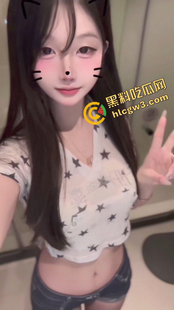 抖音极品清纯反差JK学生妹『单眼皮那女的』私拍抠逼供金爸观赏 全裸无套爆操淫叫！独家曝光！-4