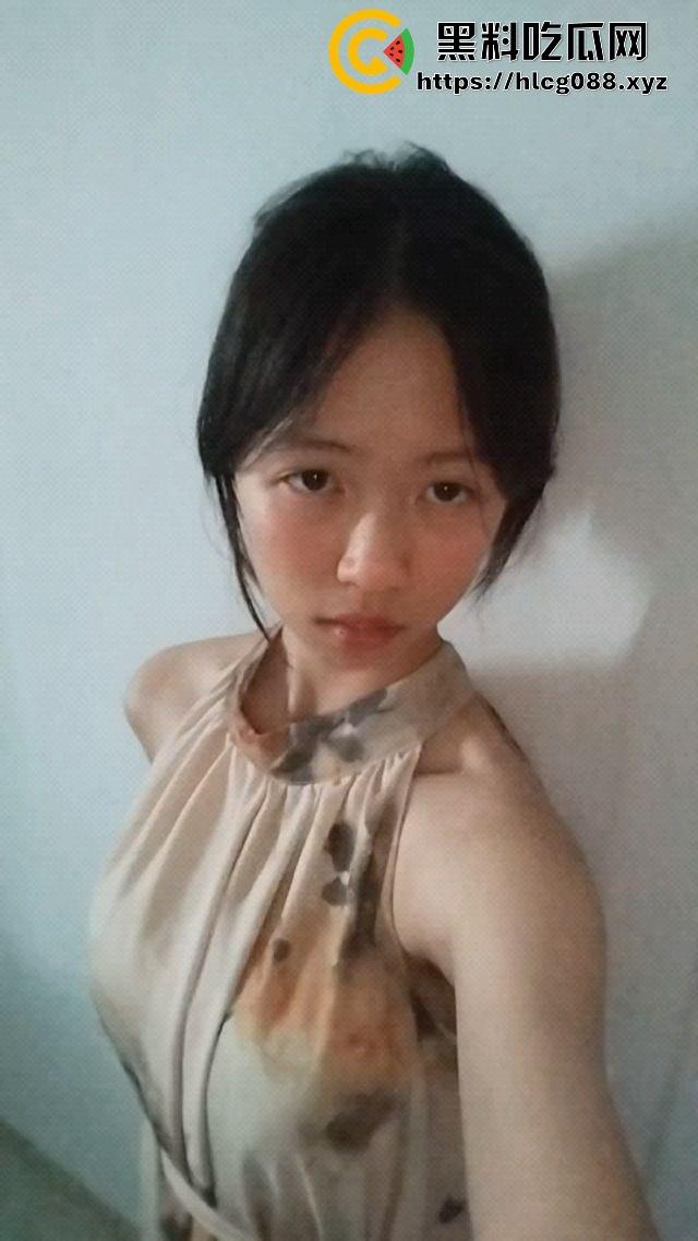 四川眉山仁寿县【李佳玲】背着男友偷人，分手后骚料满天飞，这贱货下贱得让人想吐！-4