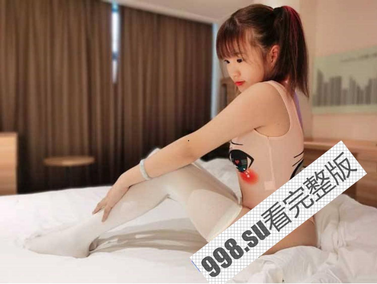 厦门白嫩气质小少妇 厕所个人秀 大屌老公并不能满足 只能自己解决-9