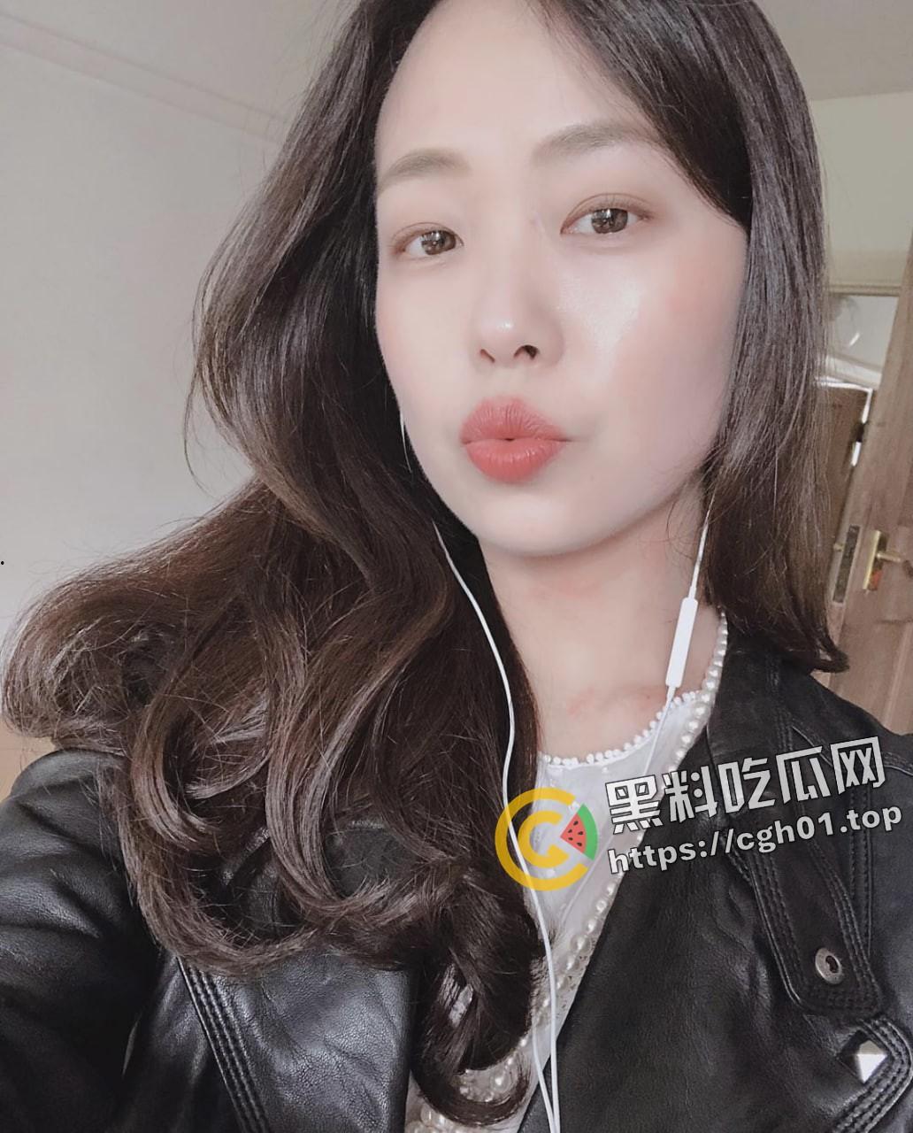 过年回家拿下高中班主任！曾经高高在上得老师变成身下韵味十足祈求大棒得母狗-3