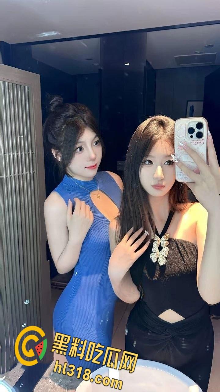 极品御姐【fabjous】，戴眼罩被男友全程录下，吃肉棒的样子太诱人，黑丝浴室被后入爆操  ！-1