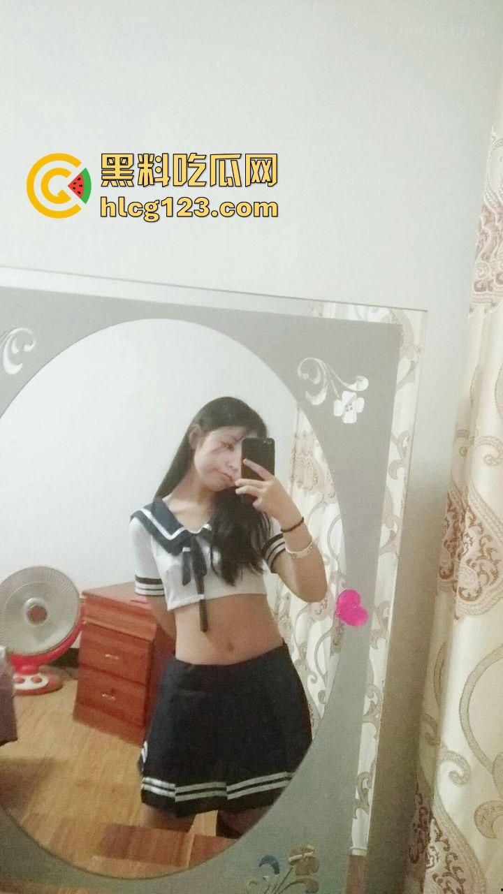 居家制服学生妹自拍大翻车！骚气十足的自慰视频外泄，网友：这小骚穴等不及了吧？-3