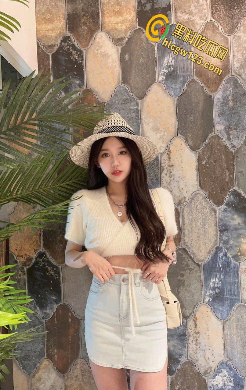 重庆主播【郝娜】直播露乳擦边，私下偷会大哥，菊花被捅被干的一直发抖 ！-4